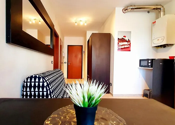 Apartment Guest Gramsci